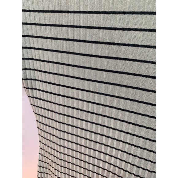 Bodycon, ribbed, high neck Missguided dress - Picture 3 of 7